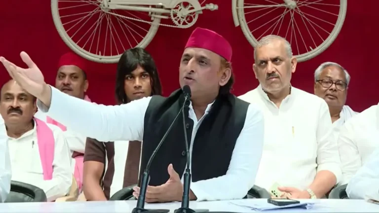 “नीतीश कुमार को सीएम नहीं, PM बनाना चाहते हैं’, अखिलेश यादव का बड़ा बयान, बोले- बिहार में हम लालू यादव के साथ