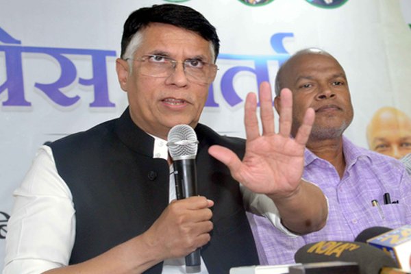 लोकतंत्र की मजबूती के लिए बिहार से ‘वोट अधिकार यात्रा’ : पवन खेड़ा