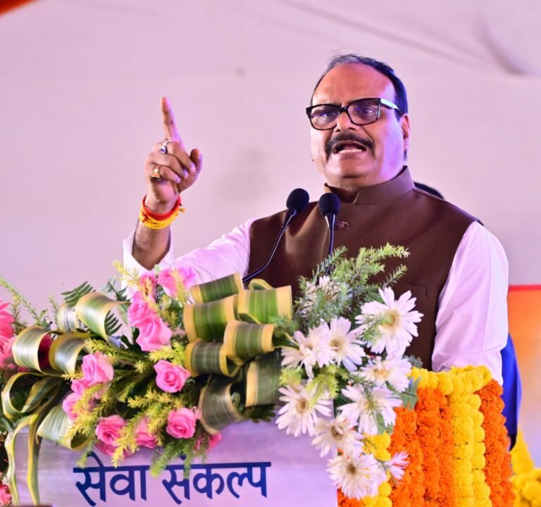 आज यूपी में सब कुछ है, पहले सिर्फ अंधेरा थाः ब्रजेश पाठक
